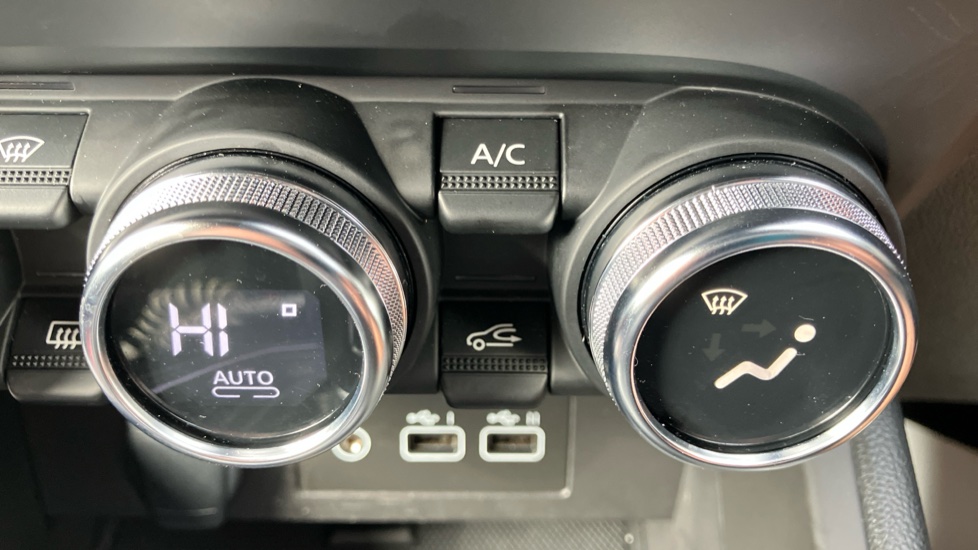 Renault Clio 1.6 E-TECH full hybrid 145 Esprit Alpine 5dr Auto Hybrid Hatchback - Image 43