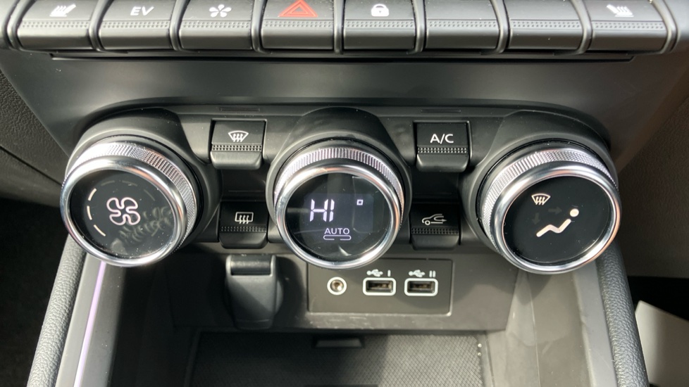 Renault Clio 1.6 E-TECH full hybrid 145 Esprit Alpine 5dr Auto Hybrid Hatchback - Image 44