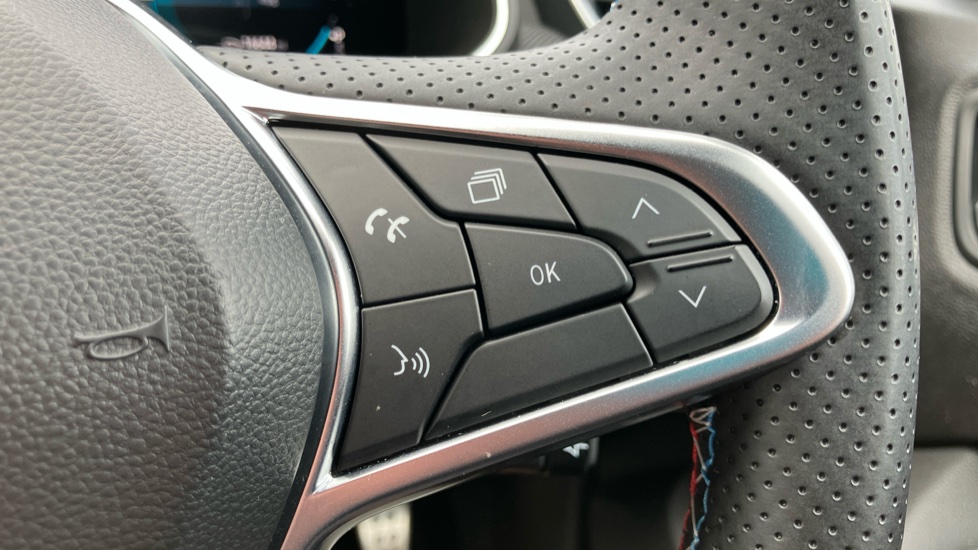 Renault Clio 1.6 E-TECH full hybrid 145 Esprit Alpine 5dr Auto Hybrid Hatchback - Image 50