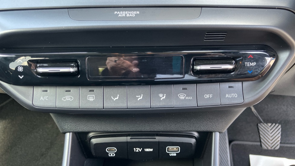 Hyundai i20 1.0T GDi Premium 5dr Petrol Hatchback - Image 35