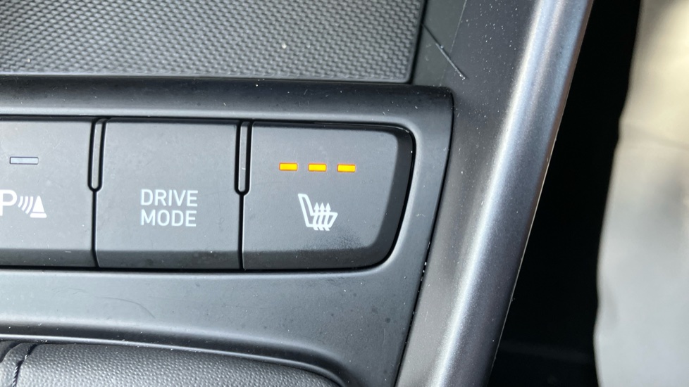 Hyundai i20 1.0T GDi Premium 5dr Petrol Hatchback - Image 41
