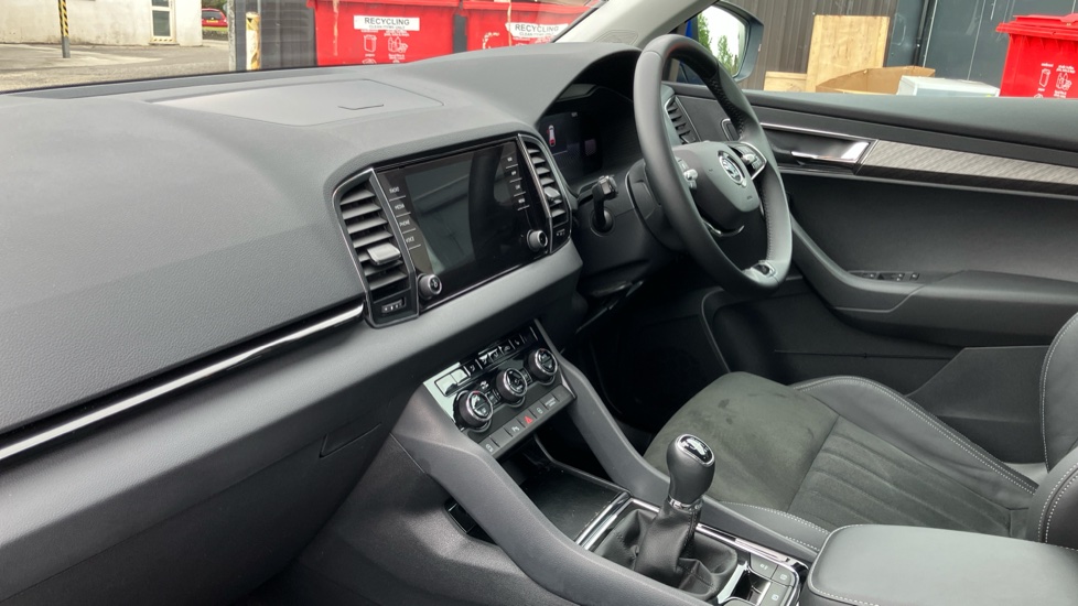 Skoda Karoq 1.5 TSI SE L 5dr Petrol Estate - Image 9