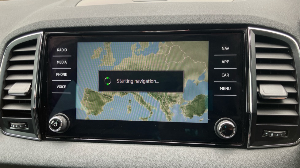 Skoda Karoq 1.5 TSI SE L 5dr Petrol Estate - Image 12