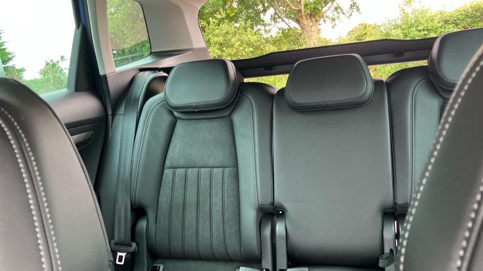 Skoda Karoq 1.5 TSI SE L 5dr Petrol Estate - Image 15