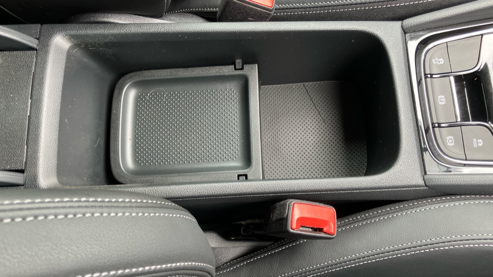 Skoda Karoq 1.5 TSI SE L 5dr Petrol Estate - Image 36
