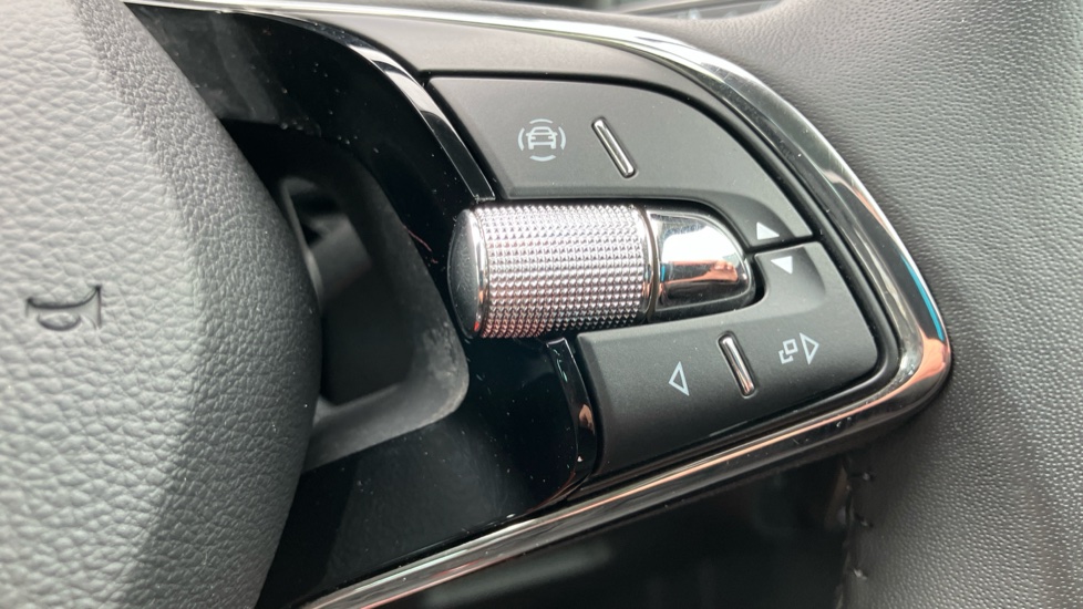 Skoda Karoq 1.5 TSI SE L 5dr Petrol Estate - Image 46