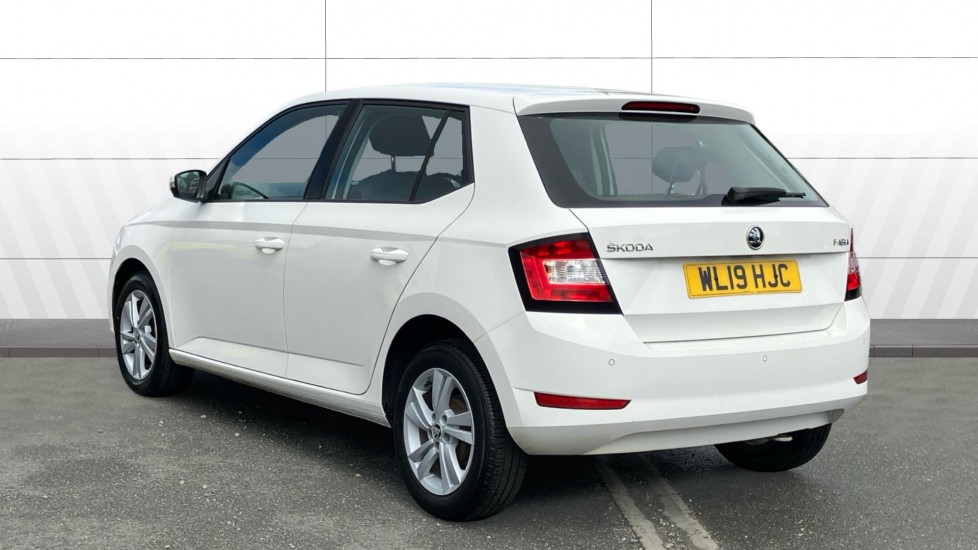 Skoda Fabia 1.0 MPI 75 SE 5dr Petrol Hatchback - Image 2