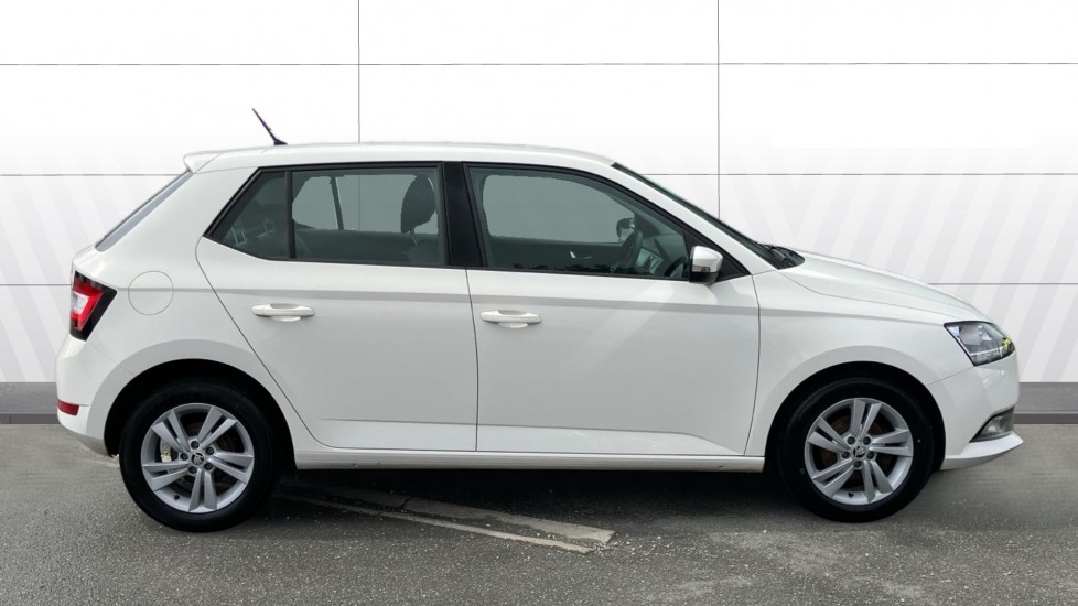 Skoda Fabia 1.0 MPI 75 SE 5dr Petrol Hatchback - Image 5