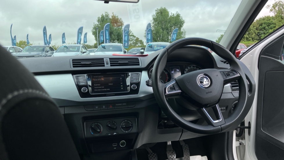 Skoda Fabia 1.0 MPI 75 SE 5dr Petrol Hatchback - Image 14