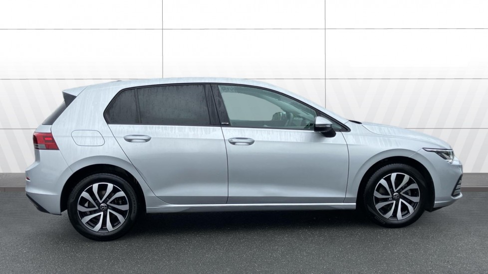 Volkswagen Golf 1.5 eTSI 150 Active 5dr DSG Petrol Hatchback - Image 5