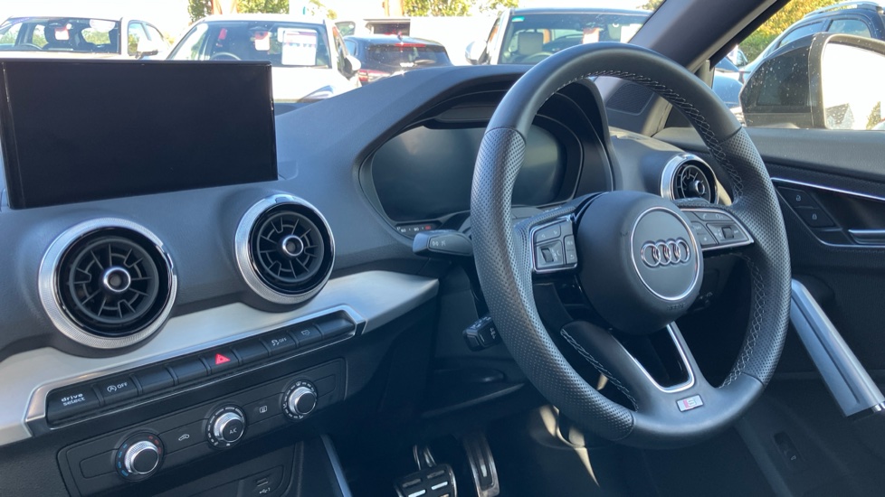 Audi Q2 35 TFSI S Line 5dr S Tronic Petrol Estate - Image 11