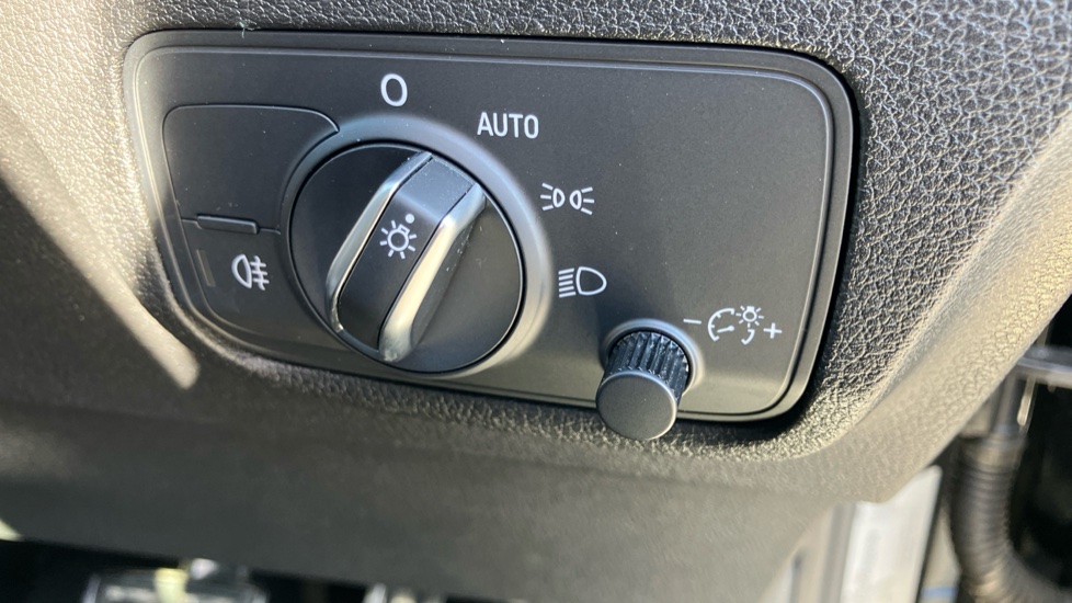 Audi Q2 35 TFSI S Line 5dr S Tronic Petrol Estate - Image 30