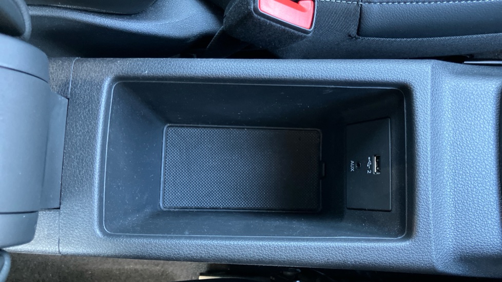 Audi Q2 35 TFSI S Line 5dr S Tronic Petrol Estate - Image 46