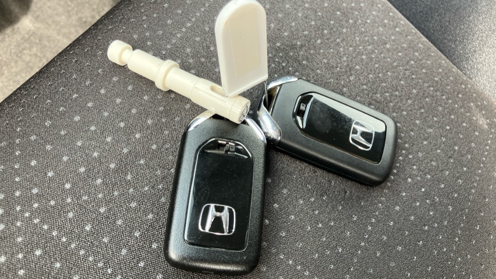 Honda Jazz 1.3 EX Navi 5dr CVT Petrol Hatchback - Image 20