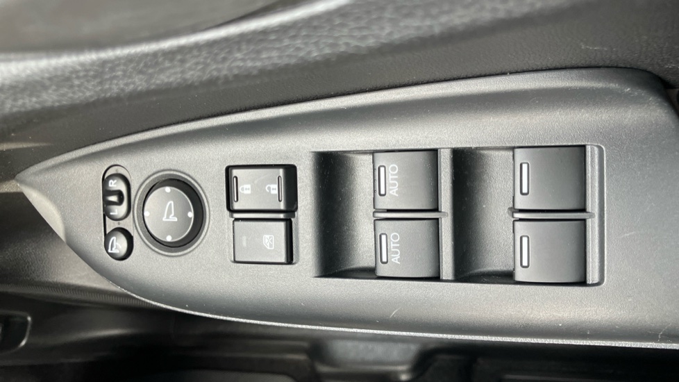 Honda Jazz 1.3 EX Navi 5dr CVT Petrol Hatchback - Image 36