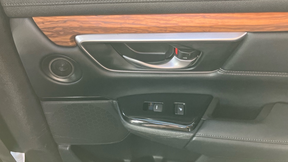 Honda CR-V 1.5 VTEC Turbo EX 5dr Petrol Estate - Image 26
