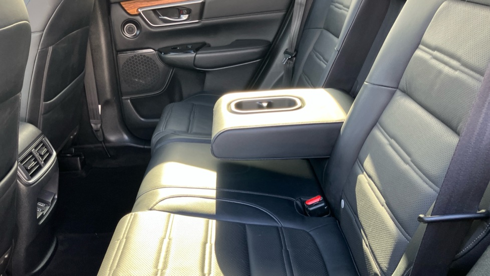 Honda CR-V 1.5 VTEC Turbo EX 5dr Petrol Estate - Image 28