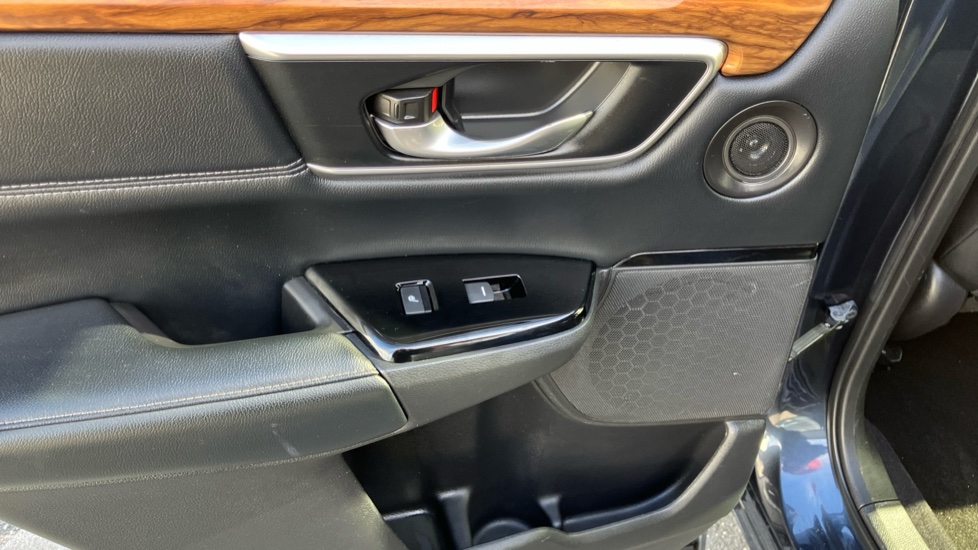 Honda CR-V 1.5 VTEC Turbo EX 5dr Petrol Estate - Image 29