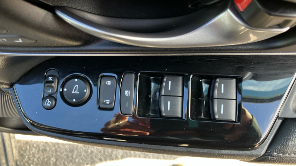 Honda CR-V 1.5 VTEC Turbo EX 5dr Petrol Estate - Image 36