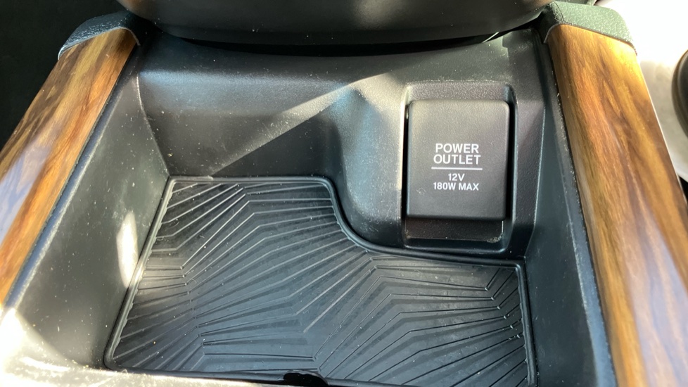 Honda CR-V 1.5 VTEC Turbo EX 5dr Petrol Estate - Image 44