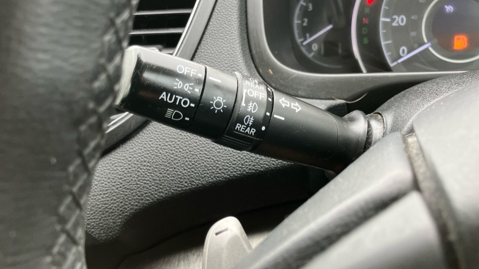 Honda CR-V 2.2 i-DTEC SE-T 5dr Auto Diesel Estate - Image 36