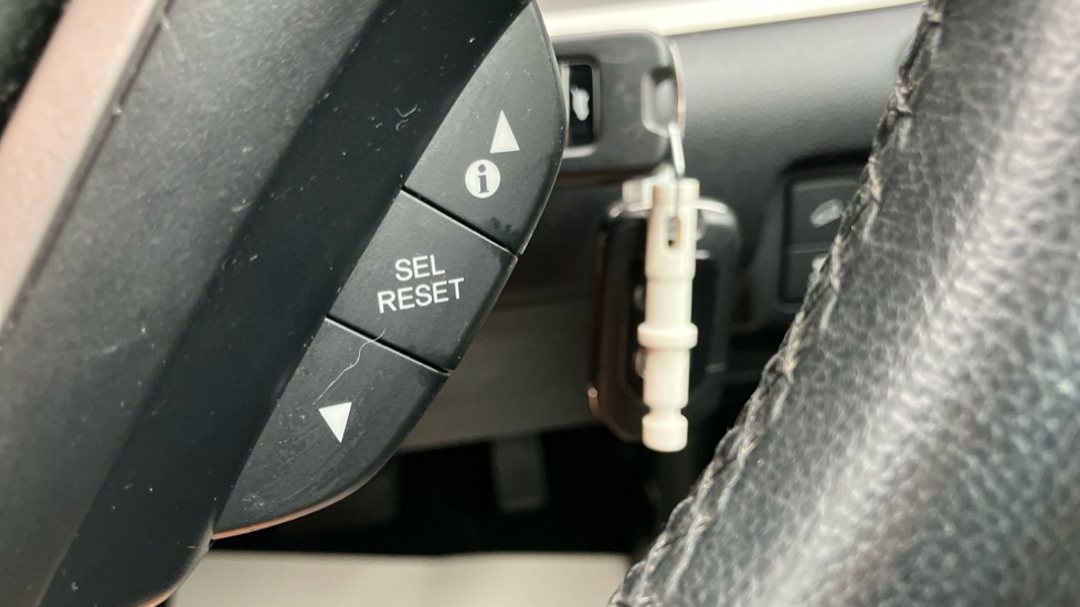 Honda CR-V 2.2 i-DTEC SE-T 5dr Auto Diesel Estate - Image 39