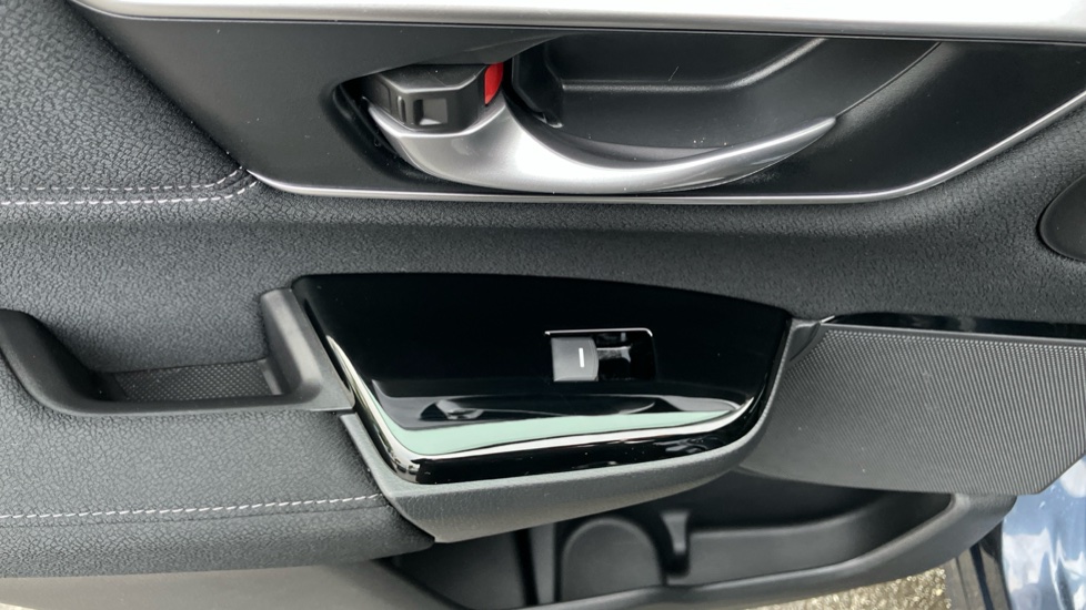 Honda CR-V 2.0 i-MMD Hybrid SE 2WD 5dr eCVT Hybrid Estate - Image 25