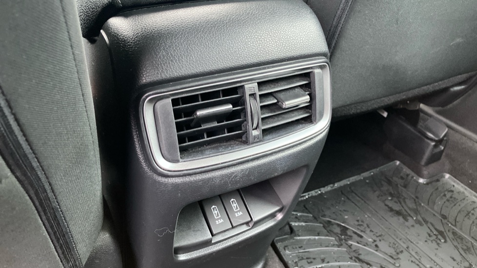 Honda CR-V 2.0 i-MMD Hybrid SE 2WD 5dr eCVT Hybrid Estate - Image 33