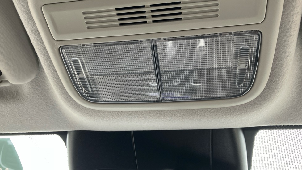 Honda Jazz 1.5 i-VTEC Sport Navi 5dr Petrol Hatchback - Image 30