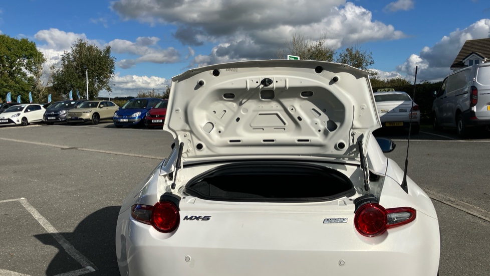 Mazda MX-5 2.0 Sport Nav 2dr Petrol Convertible RF - Image 4