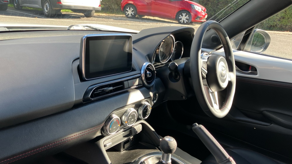 Mazda MX-5 2.0 Sport Nav 2dr Petrol Convertible RF - Image 9