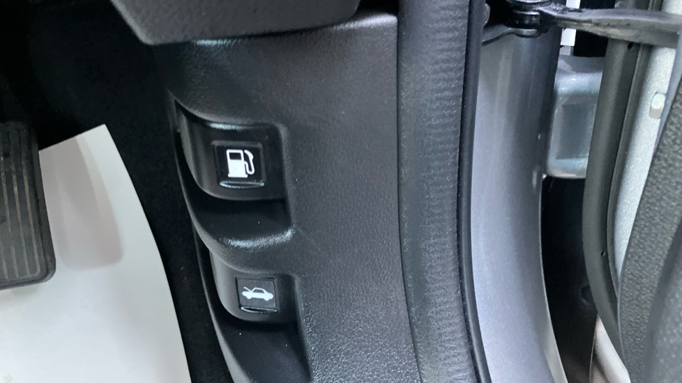 Honda CR-V 1.5 VTEC Turbo SE 5dr Petrol Estate - Image 40