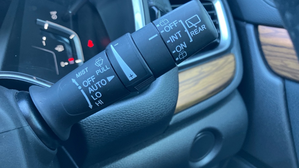 Honda CR-V 1.5 VTEC Turbo SE 5dr Petrol Estate - Image 48