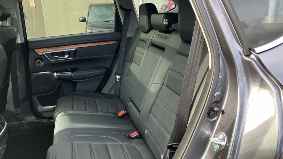Honda CR-V 1.5 VTEC Turbo EX 5dr Petrol Estate - Image 16