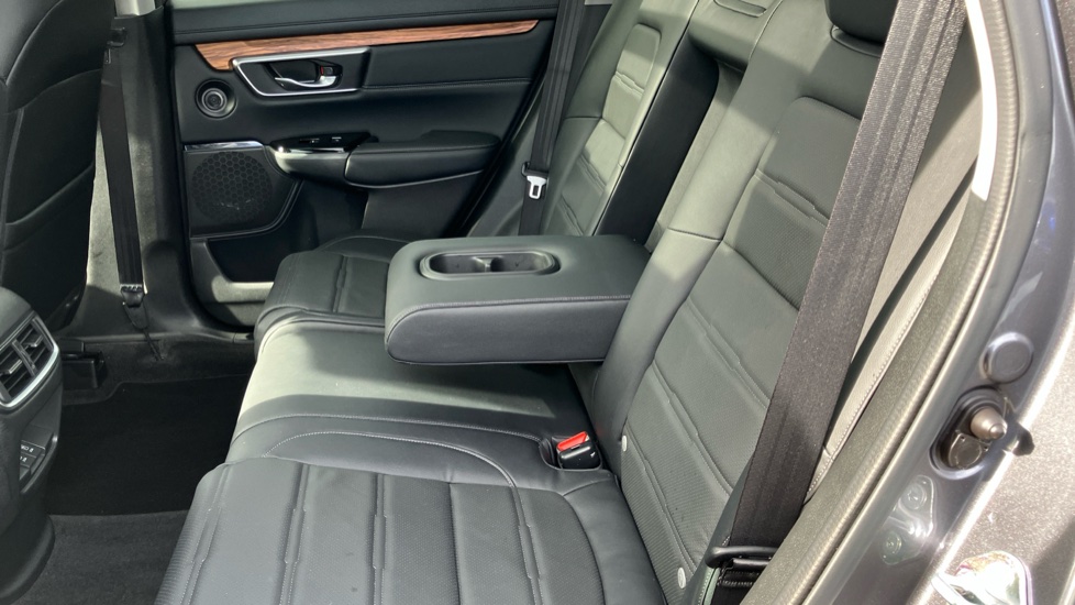 Honda CR-V 1.5 VTEC Turbo EX 5dr Petrol Estate - Image 30