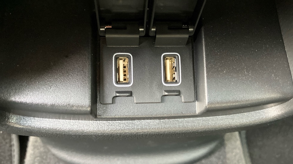Honda CR-V 1.5 VTEC Turbo EX 5dr Petrol Estate - Image 33