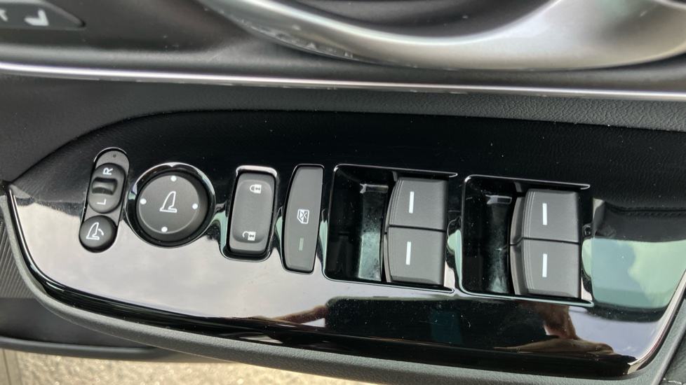 Honda CR-V 1.5 VTEC Turbo EX 5dr Petrol Estate - Image 38