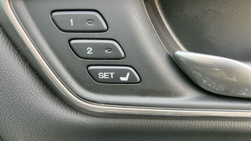Honda CR-V 1.5 VTEC Turbo EX 5dr Petrol Estate - Image 39