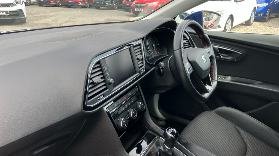 SEAT Leon 1.5 TSI EVO 150 FR [EZ] 5dr Petrol Hatchback - Image 9