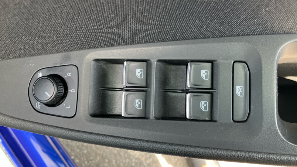 SEAT Leon 1.5 TSI EVO 150 FR [EZ] 5dr Petrol Hatchback - Image 29