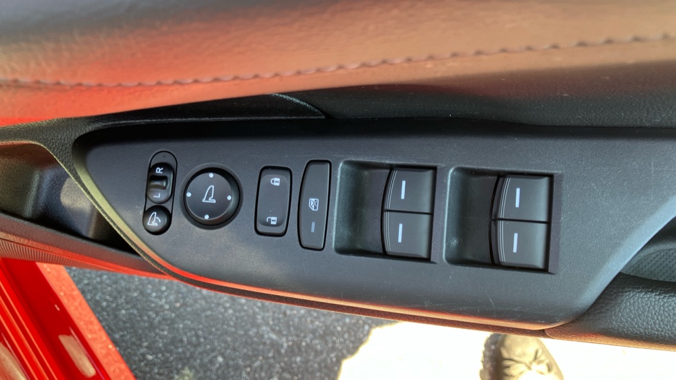 Honda Civic 1.5 VTEC Turbo Prestige 5dr Petrol Hatchback - Image 40