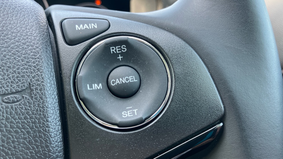 Honda HR-V 1.5 i-VTEC EX CVT 5dr Petrol Hatchback - Image 41