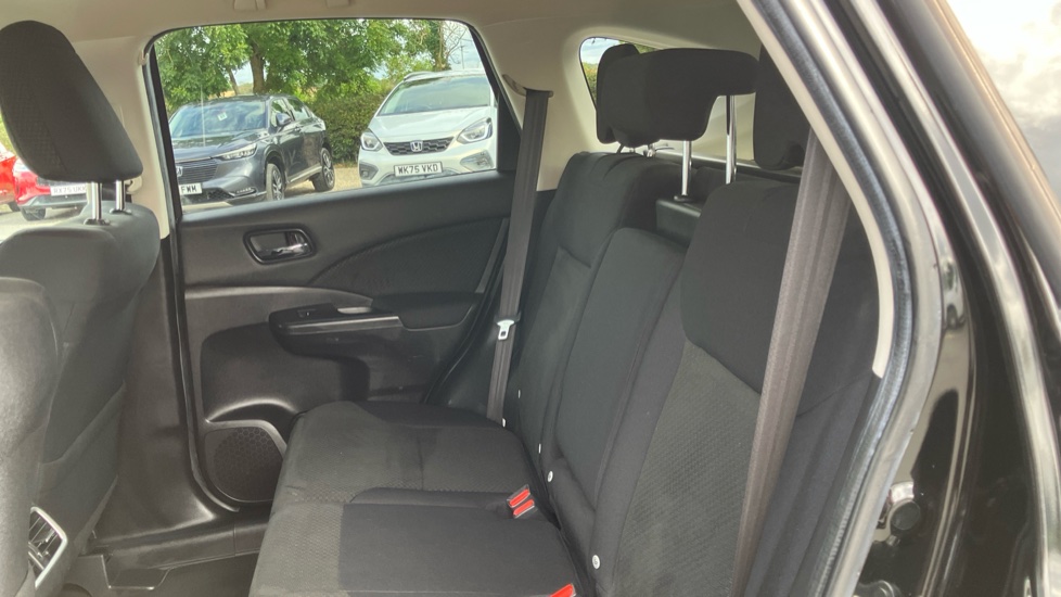 Honda CR-V 1.6 i-DTEC 160 SE Plus 5dr [Nav] Diesel Estate - Image 16