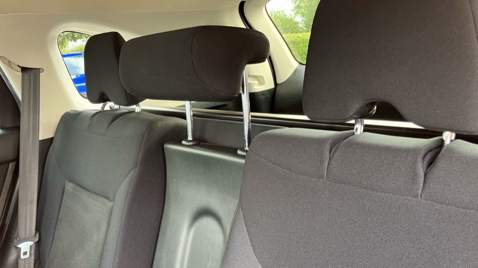 Honda CR-V 1.6 i-DTEC 160 SE Plus 5dr [Nav] Diesel Estate - Image 25