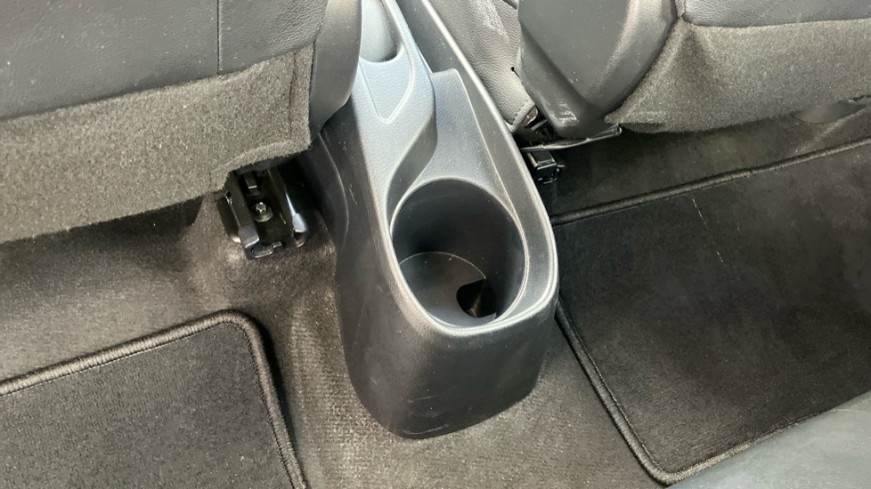 Toyota Yaris 1.5 Hybrid Excel 5dr CVT Hybrid Hatchback - Image 23