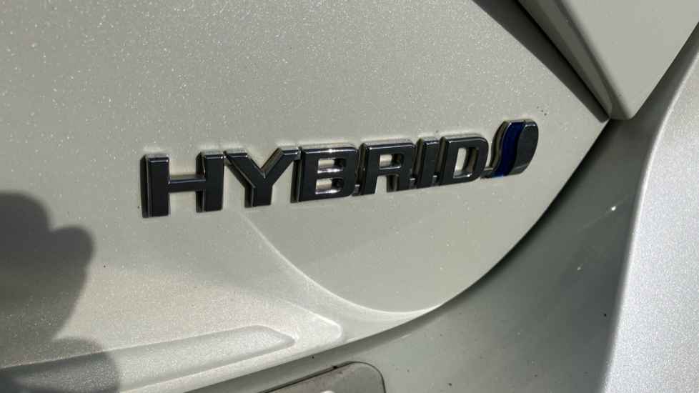 Toyota Yaris 1.5 Hybrid Excel 5dr CVT Hybrid Hatchback - Image 25
