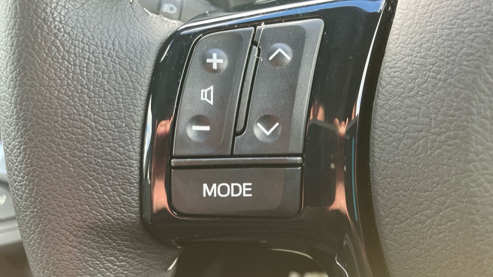 Toyota Yaris 1.5 Hybrid Excel 5dr CVT Hybrid Hatchback - Image 47