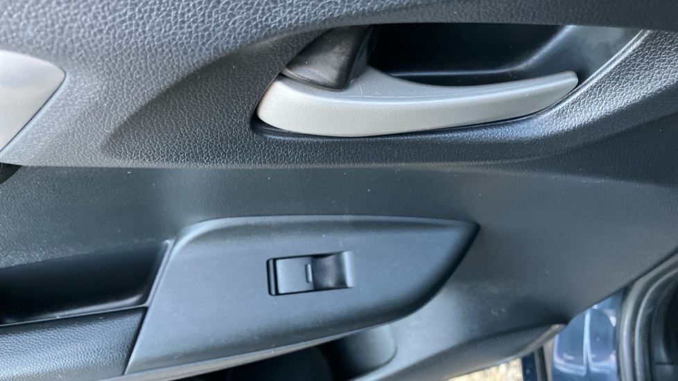 Honda Jazz 1.3 i-VTEC SE 5dr Petrol Hatchback - Image 23