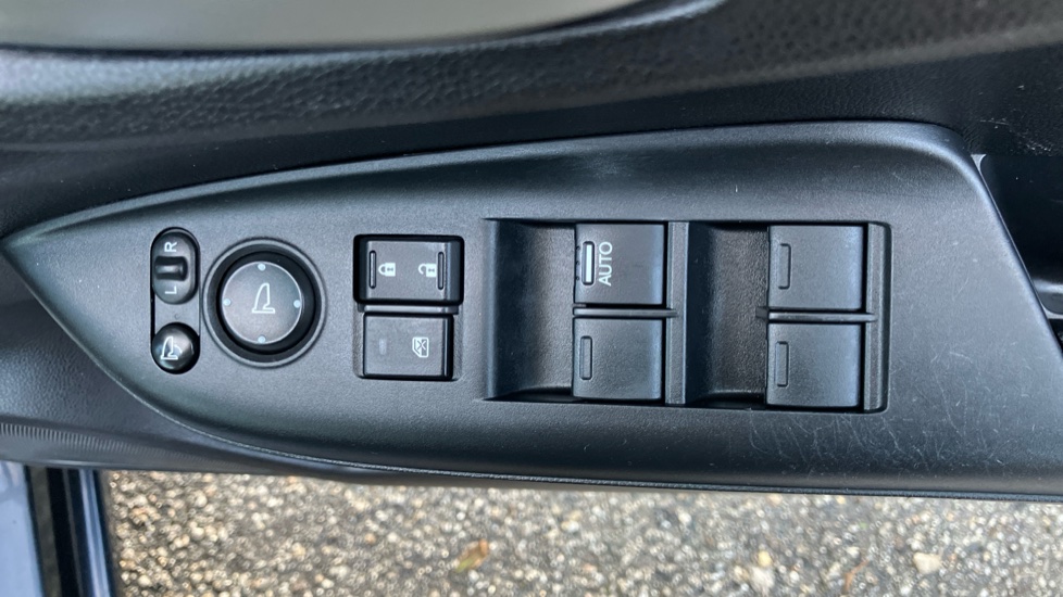 Honda Jazz 1.3 i-VTEC SE 5dr Petrol Hatchback - Image 28