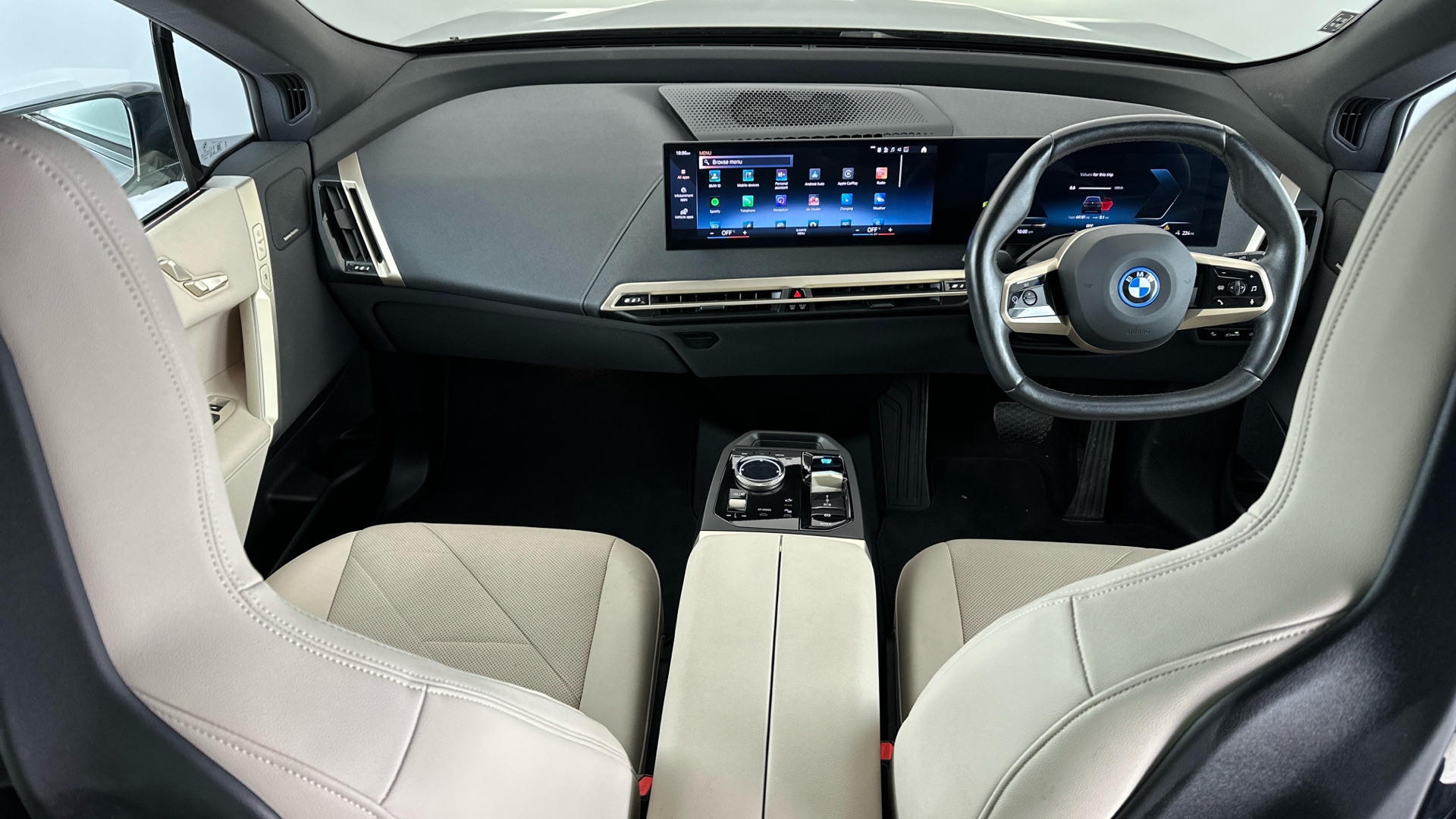 Used BMW iX 40 76.6kWh M Sport Edition Auto xDrive 5dr - Image 4